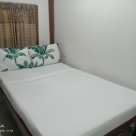 Vincent Lloyd'S Guestroom 圣维森特 外观 照片