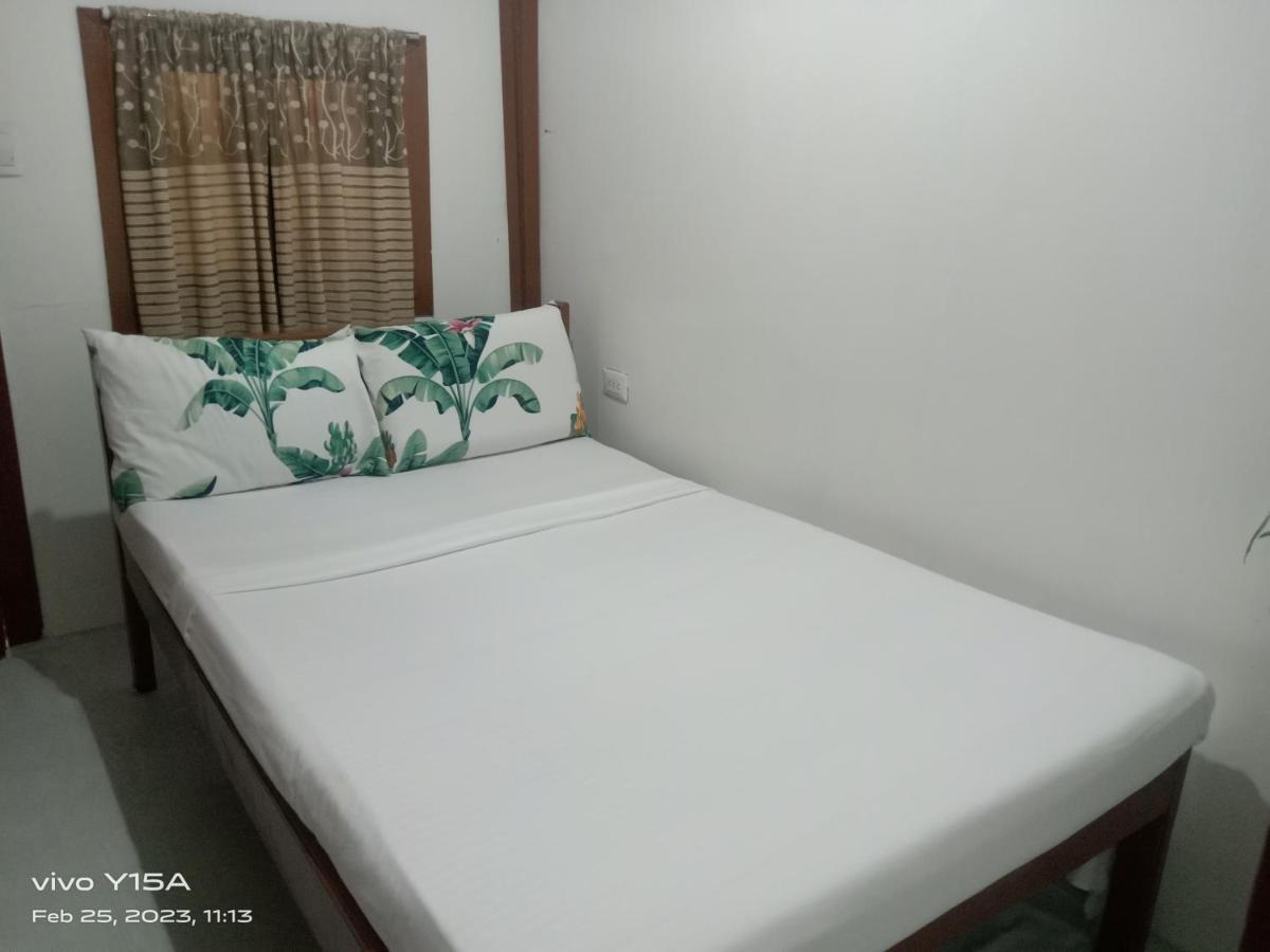 Vincent Lloyd'S Guestroom 圣维森特 外观 照片