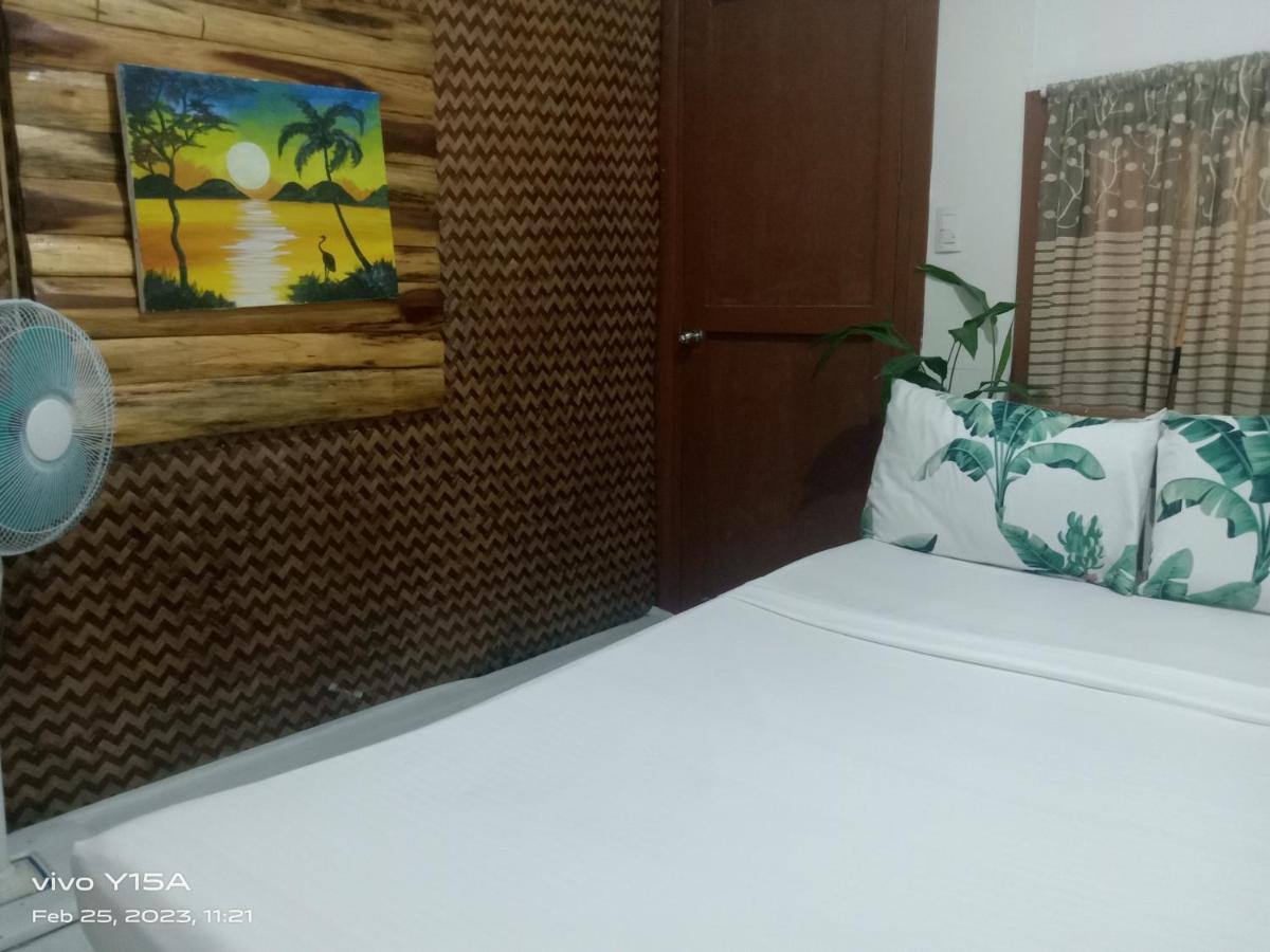 Vincent Lloyd'S Guestroom 圣维森特 外观 照片
