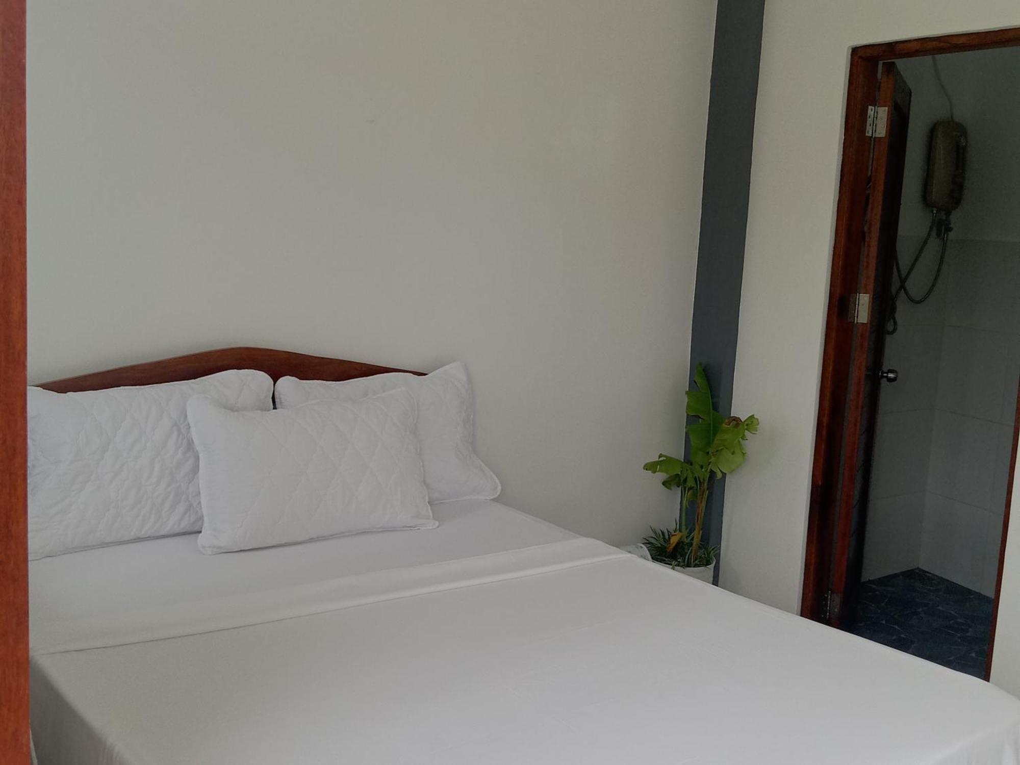 Vincent Lloyd'S Guestroom 圣维森特 外观 照片